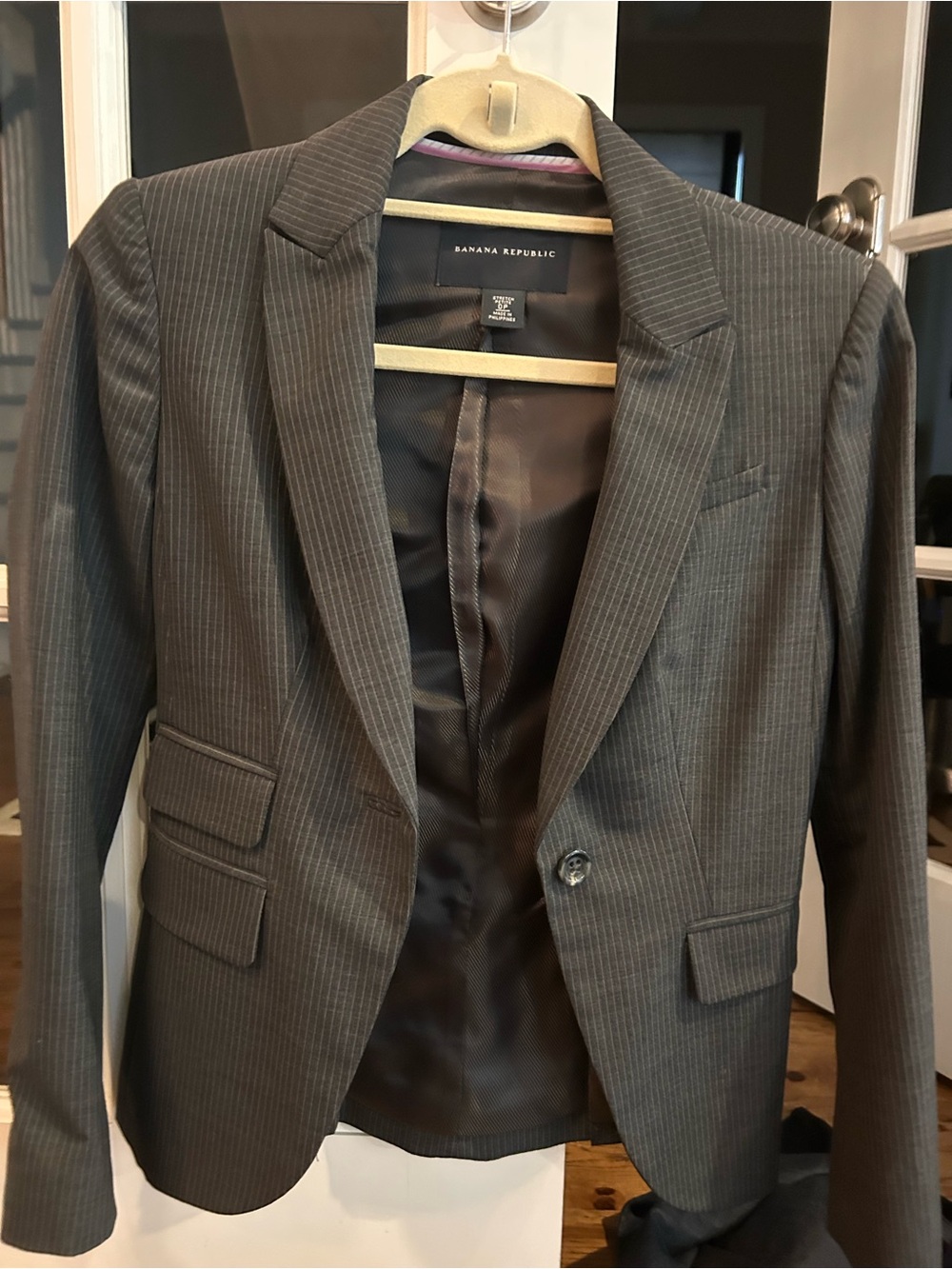 Banana Republic Gray Pinstripe Women's Blazer